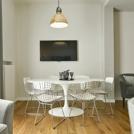- Ponte Vecchio Guelfo Apartment *