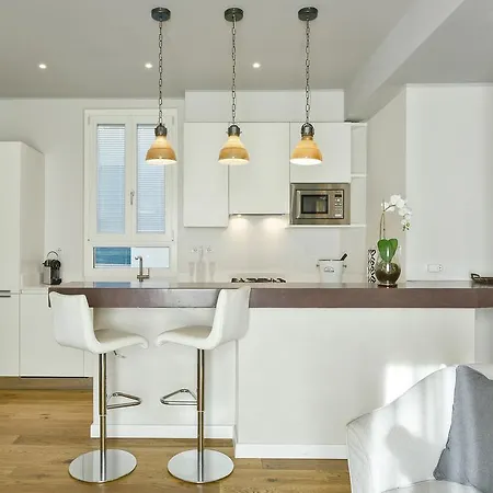 - Ponte Vecchio Guelfo Apartment Florence