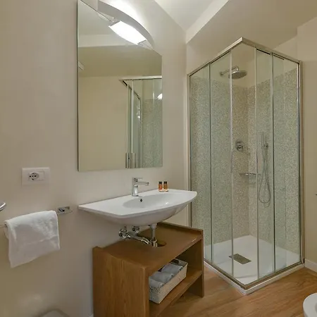 - Ponte Vecchio Guelfo Apartment Florence